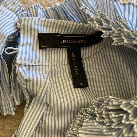 BCBGMaxAzria blue and white stripe ruffle shirt - Picture 4 of 8
